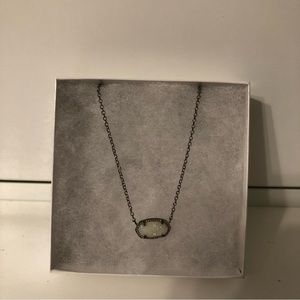 Kendra Scott Silver Elisa Pendant Necklace in Iridescent Drusy
